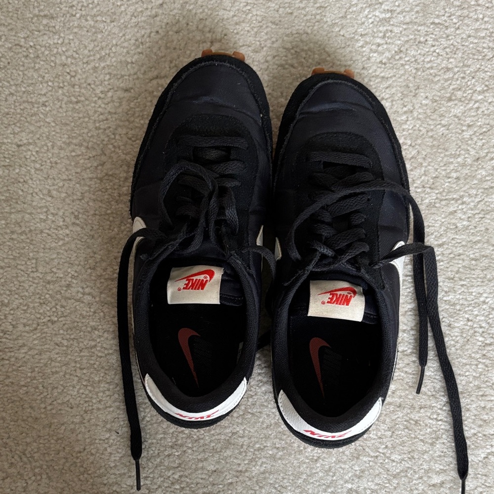 Nike Women’s Daybreak Black and White Sneakers - size 8